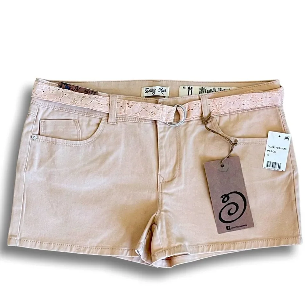 Indigo Rein Lace Belted Casual Shorts • Size 11 • NWT
